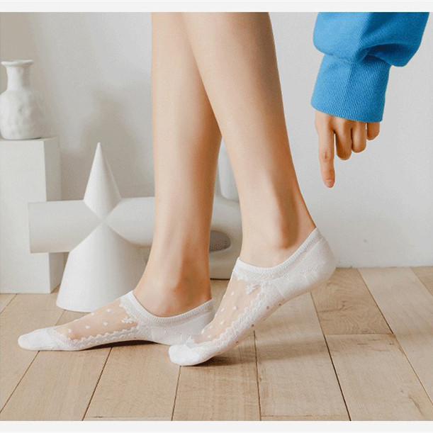 Pure Color Sweetness Wave Dot Spring Summer Season Card Silk Footed slim Modale Low Gang Short socks Shallow Mouth Women Socks Ultra Thin perspiration