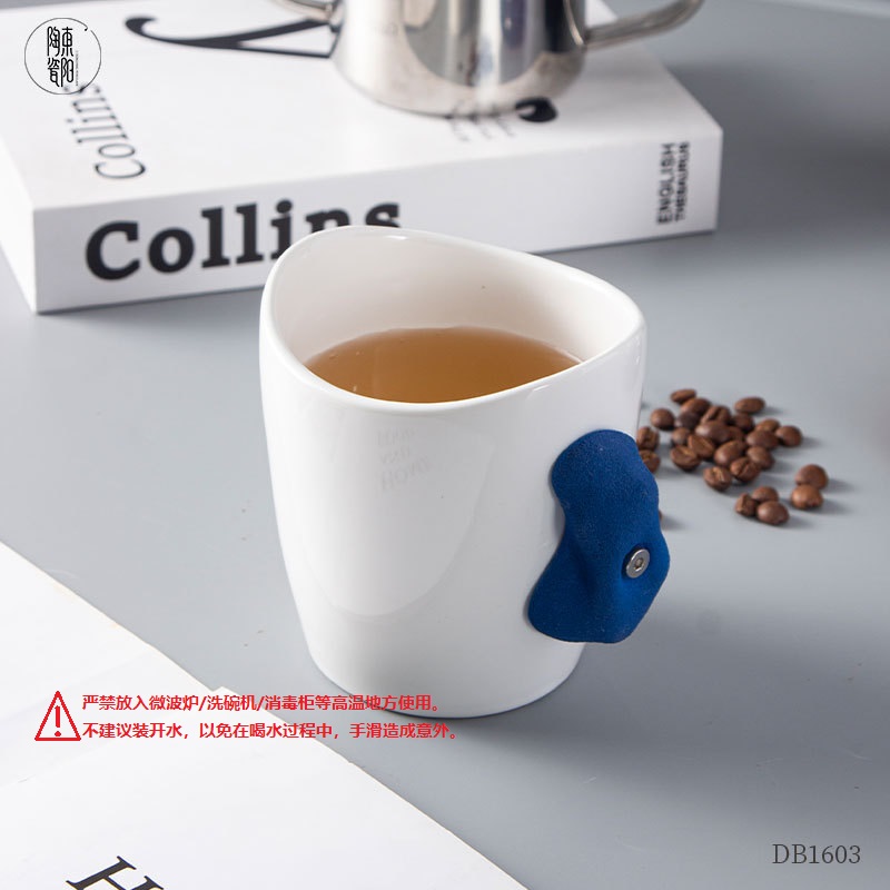 ロッククライミング周辺クリエイティブマグロッククライミングフィンガー筋力トレーニングカップロックポイントシェイプウォーターカップイン