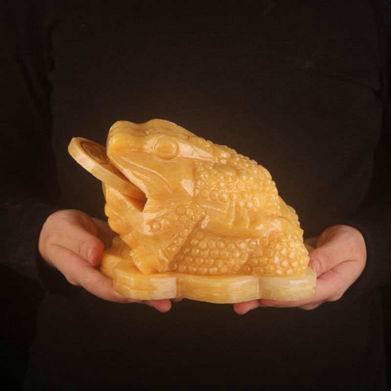Natural Yellow Jade Golden Toad Ornament Three-legged Jade Carving Golden Cicada Golden Toad Office Feng Shui Wealth Gathering Wealth Craft Gift Ornament