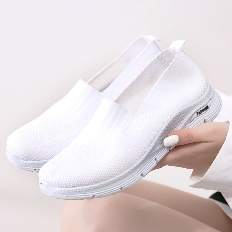 Spring and summer lazy old Beijing cloth shoes breathable socks shoes non-slip mother shoes flat casual shoes women's shoes