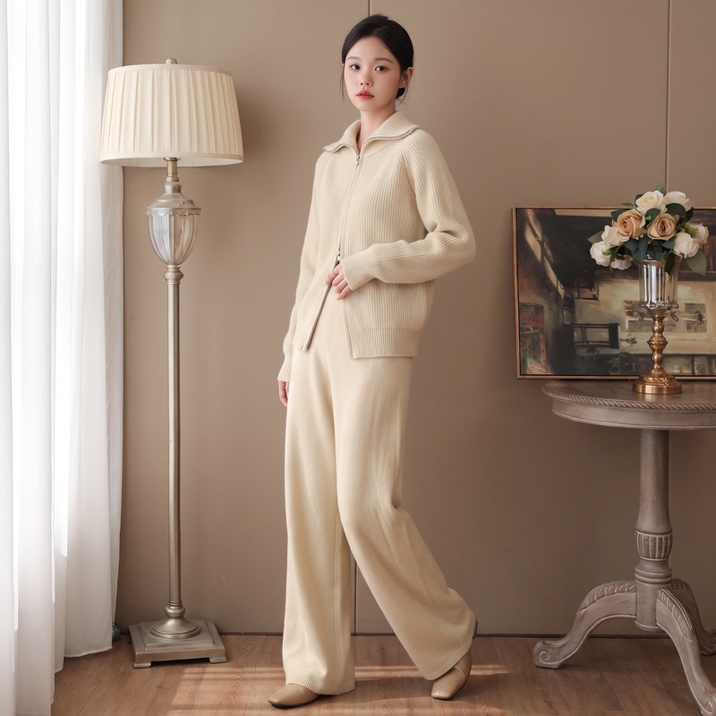 Casual Style Knitted Cardigan and Wide-Leg Pants Two-Piece Set for Women, Stylish and Age-Reducing, Slimming Outfit for All Seasons Casual Style Knitted Cardigan and Wide-Leg Pants Two-Piece Set for Women, Stylish and Age-Reducing, Slimming Outfit for All Seasons