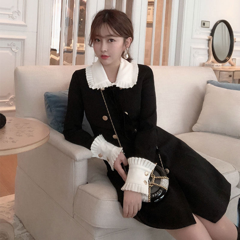 Autumn 2021 new women's autumn long-sleeved doll collar black dress waist thin temperament French retro