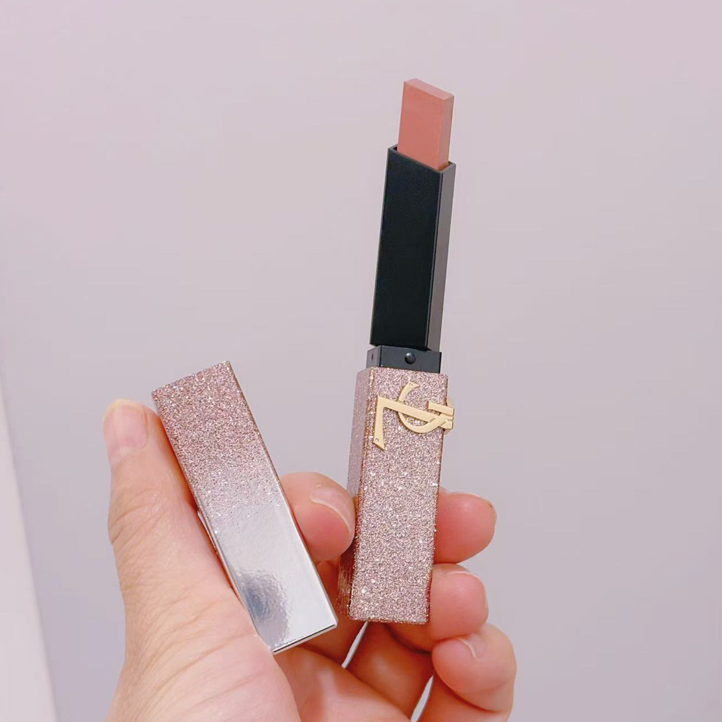 YSLバレンタイン限定1988 YSL 搶先現貨！2026情人節限定💖The slim1988 羊絨煙粉棕weareseoul.com