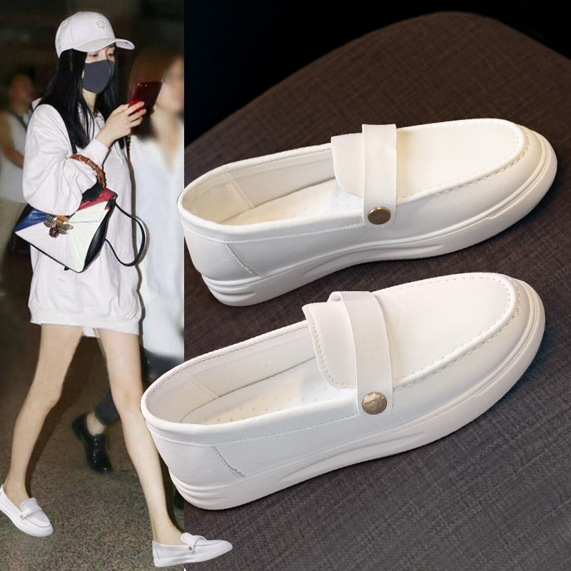 Small White Nurse Shoes Woman 2022 Spring Breathable New 100 Hitch LAZY Man One Foot Pedal Flat Bottom Bean Bean Shoes Spring Autumn Single Shoes
