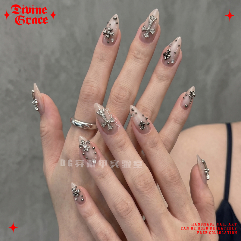 【Pure Desire Nail Art】Nude Color Croix Heart Studs Summer Brightening Nail Art with a High-End Feel, Purely Handmade, Stunning Press-On Nails 【Pure Desire Nail Art】Nude Color Croix Heart Studs Summer Brightening Nail Art with a High-End Feel, Purely Handmade, Stunning Press-On Nails