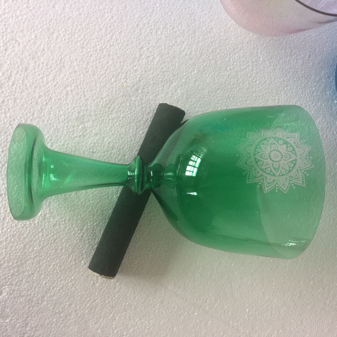 Factory special four-order F self-aligning Chakra Crystal Holy Cup Light green Heart Chakra Chakra engraving 440 or 432HZ