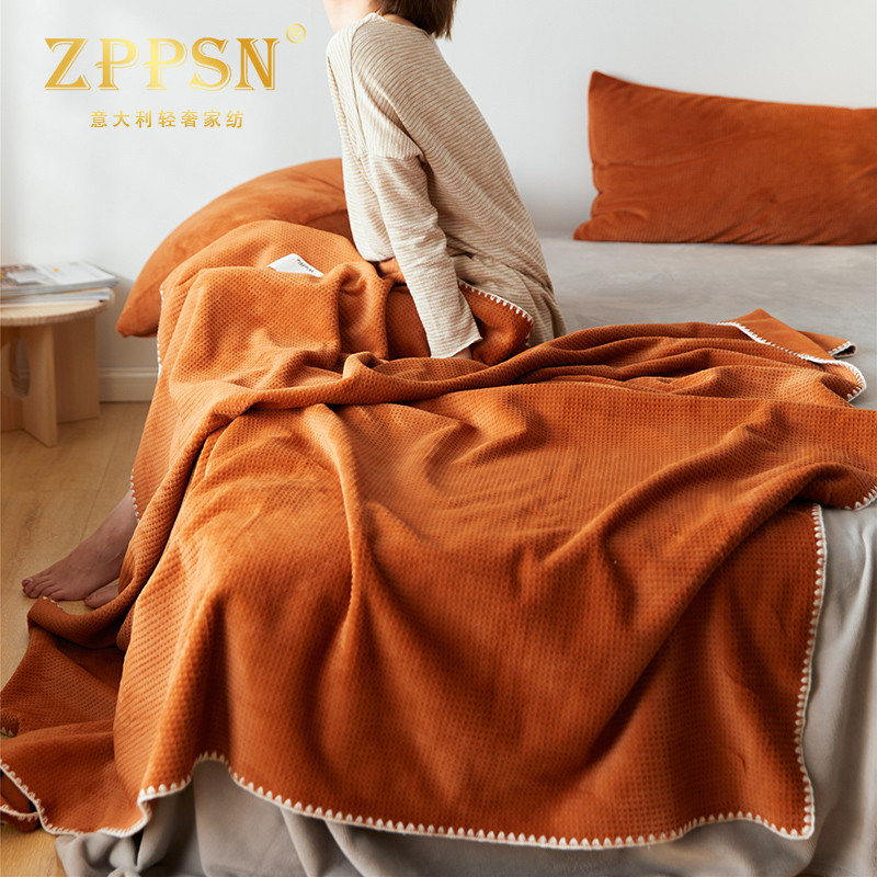 Italian ZPPSN light and luxurious velvet tapestries subminimis pure color lunchtime blanket autumn winter blanket office Gay blanket 