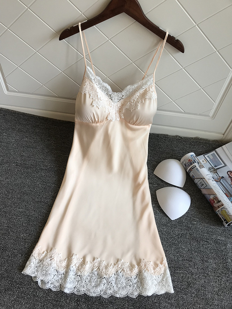 2018 new nightdress nữ mùa hè sexy với ngực pad đồ ngủ ren có thể mặc băng lụa mùa hè ngực nhỏ phần mỏng cám dỗ