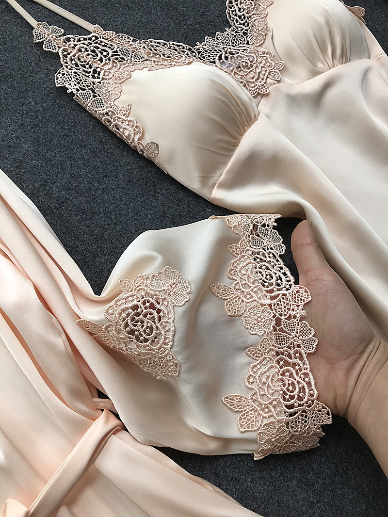 Mới 18 mùa hè gợi cảm dây đeo váy ngủ hai mảnh nữ băng lụa áo choàng lụa với ngực pad dịch vụ nhà phù hợp do ngu