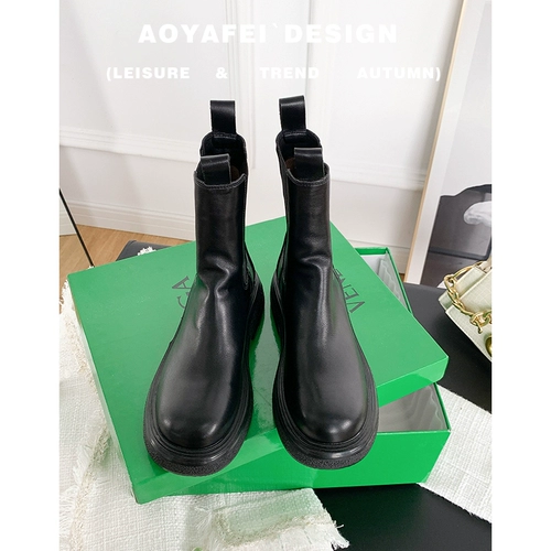 Martens, челси, короткие сапоги, ботинки на платформе в английском стиле, в британском стиле, средней длины