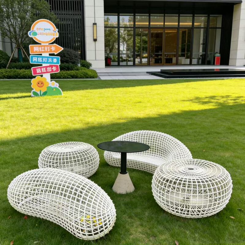 Outdoor Stainless Steel Hollow-Out Oval Pebble Bench Sculpture for Villa, Hotel, Community Lawn Decoration