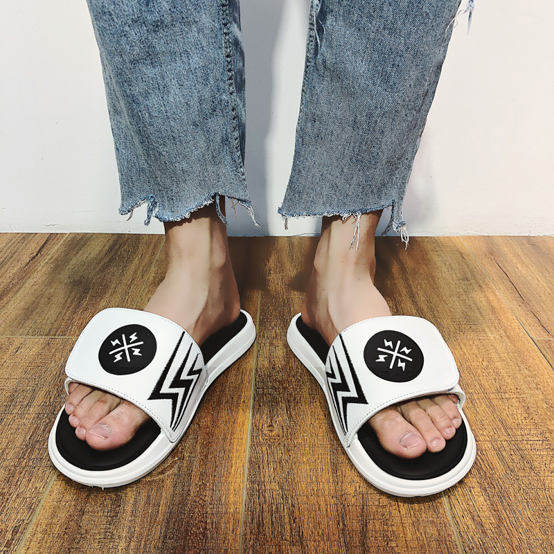 Sandals men summer Korean edition trend outdoor slippers home non-slippers beach shoes Vietnam slippers