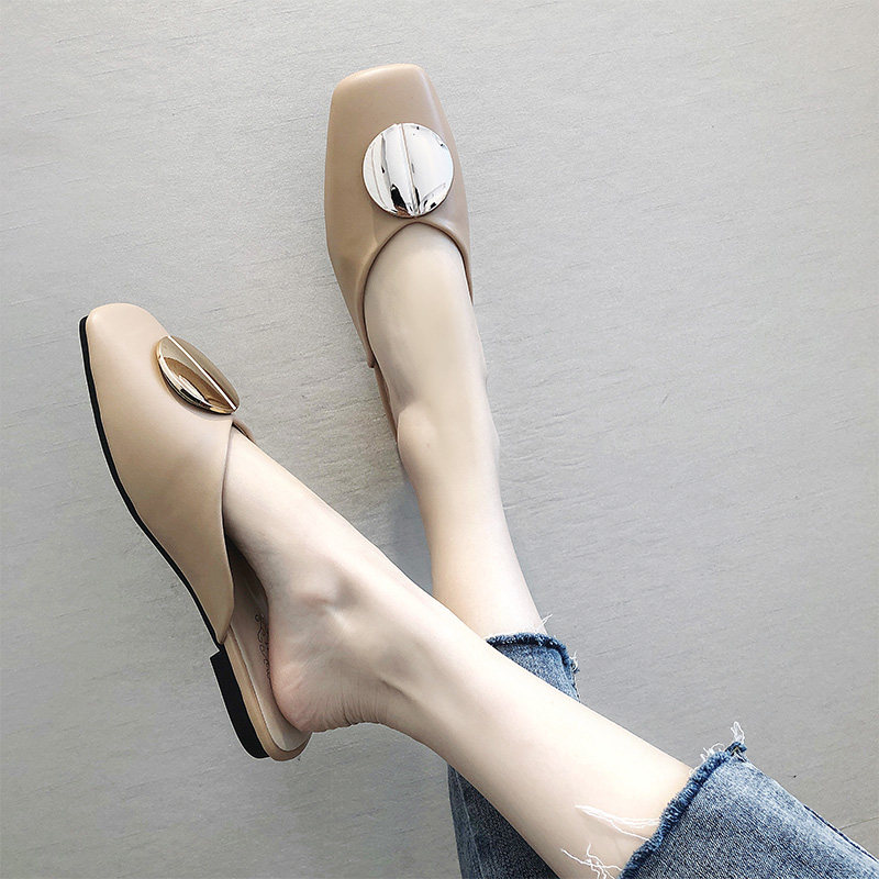 Net red half-slipper female summer wearing 2022 new flat bottom and no heel grandma shoe sloppy head round button Mueller shoes