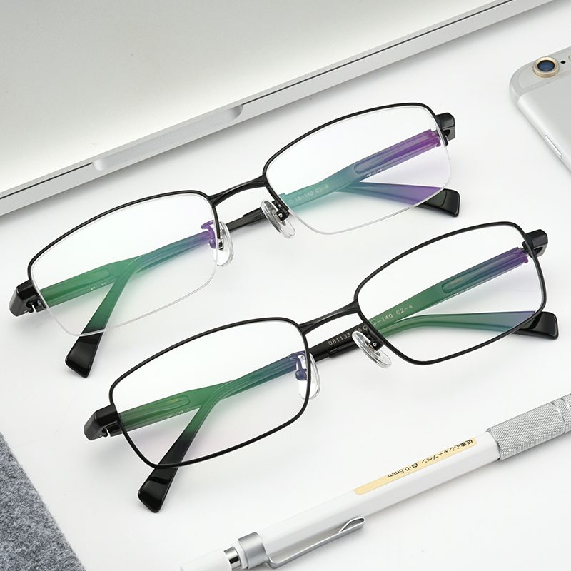Pure titanium old flower mirror male close to dual use anti-blue light progressive multi-focus old man HD intelligent zoom old glasses