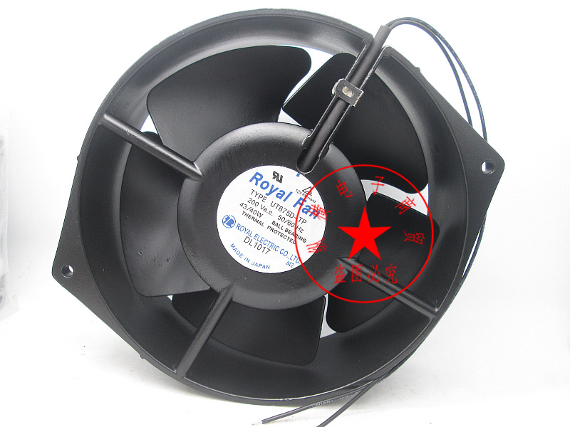 TYPE UT675D-TP Original Japan ROYALFAN 200V 43 40W172*150*55 high temperature resistance