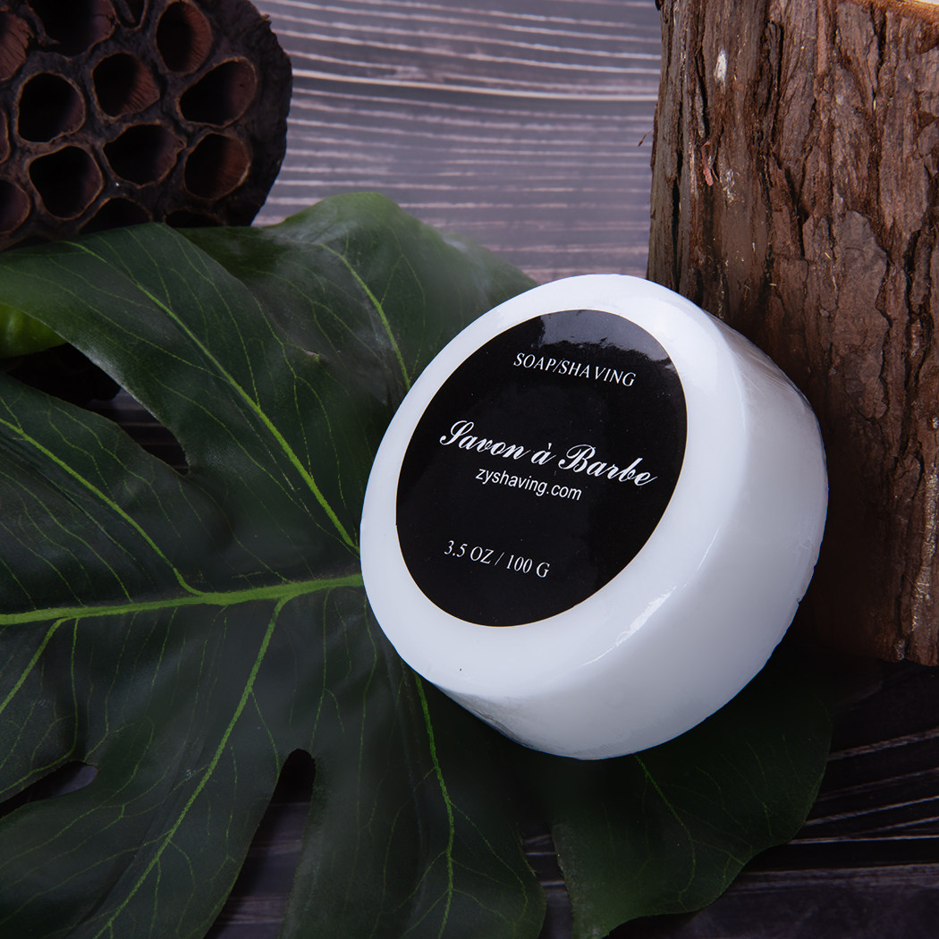 Shave shaving soap foam old men's face soap shaving razor shave cream softened to wash the face and wash the face.