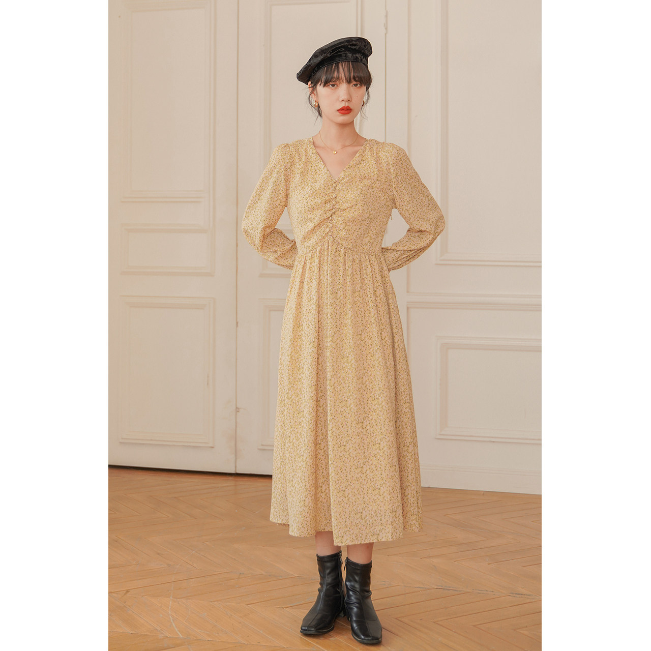 Fasilu French vintage floral V-neck dress autumn 2020 new women's long-sleeved waist bellflower dress