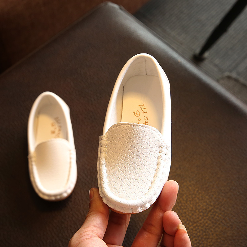 Boy bean shoes 2022 Baby One foot pedal Inlenwind Boys Soft bottom Single shoes Children White Casual Leather Shoes