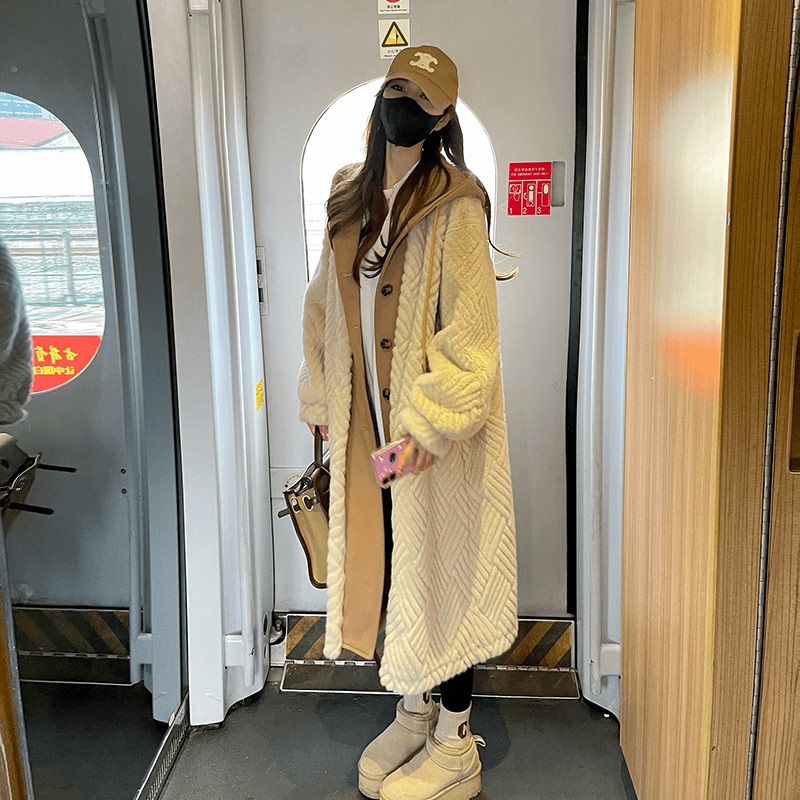 Sheepskin Integrated Lamb Wool Coat for Women, Autumn and Winter 2026 New Style, Faux Two-Piece Long Eco-Friendly Fur Coat Sheepskin Integrated Lamb Wool Coat for Women, Autumn and Winter 2026 New Style, Faux Two-Piece Long Eco-Friendly Fur Coat