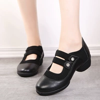 Черная сетчатая поверхность