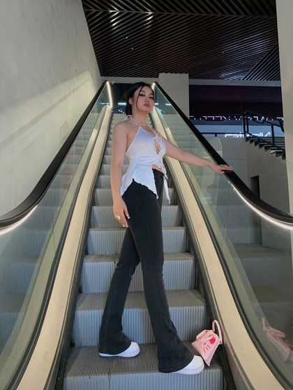 楠哥微胖黑色微喇叭牛仔裤女高腰春夏季大码胖mm紧身显瘦马蹄裤子