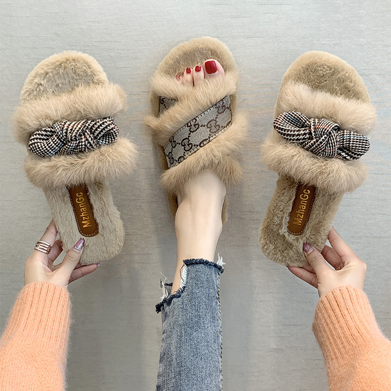 Net red fluffy slippers female ins fashion outside wear 2020 autumn and winter new wild cross flat flat lazy pregnant woman