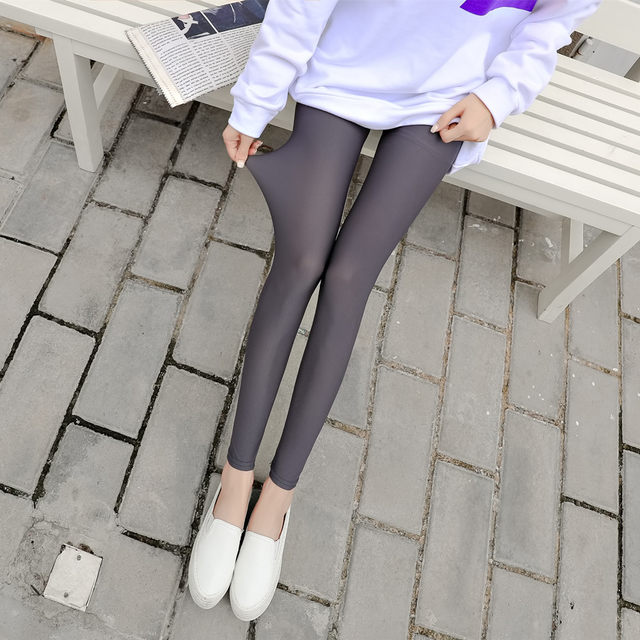 2023 Ice Silk Nine-Point leggings Slim Fit Women's Summer Style Thin Feet Stretch Three-Point Large Size Pants