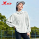 ຊຸດກິລາ Xtep ຂອງແມ່ຍິງໃນລະດູຮ້ອນ 2026 ຮູບແບບໃຫມ່ ແຫ້ງໄວ ປ້ອງກັນແສງແດດ ເຢັນ windbreaker ເສື້ອກິລາແມ່ຍິງຊັ້ນນໍາຂອງແມ່ຍິງ