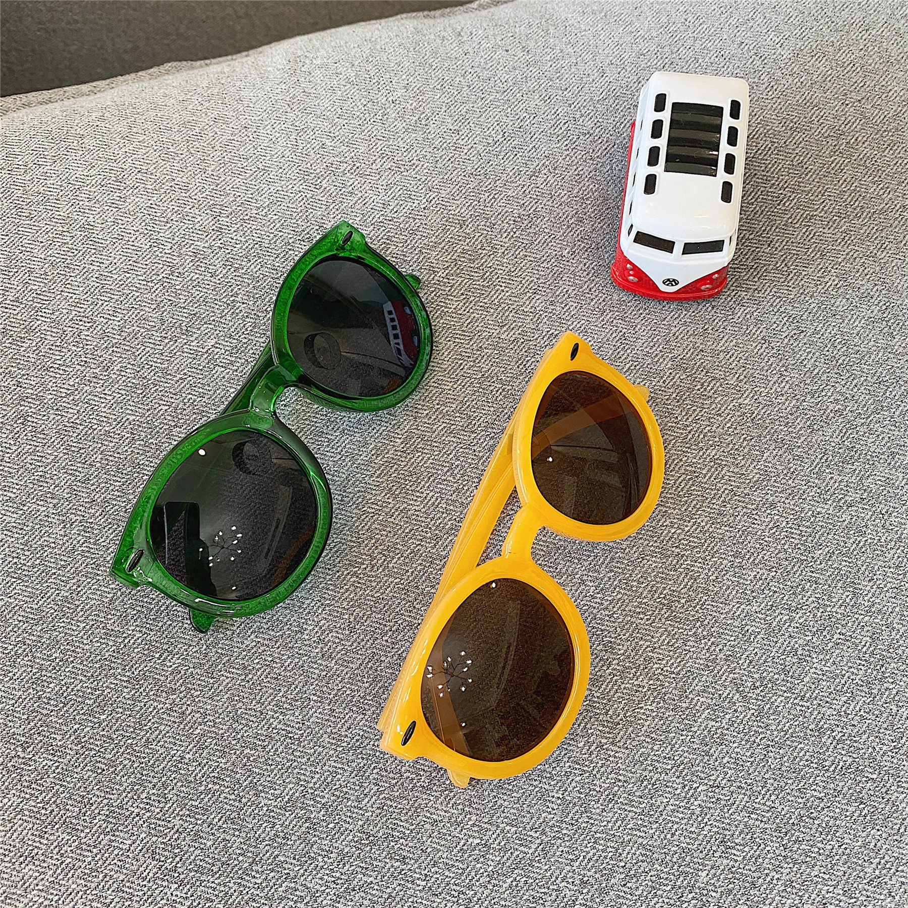 Concave shape biscuit mom ins summer new children's large-frame toad mirror shading tide glasses baby ink sunglasses