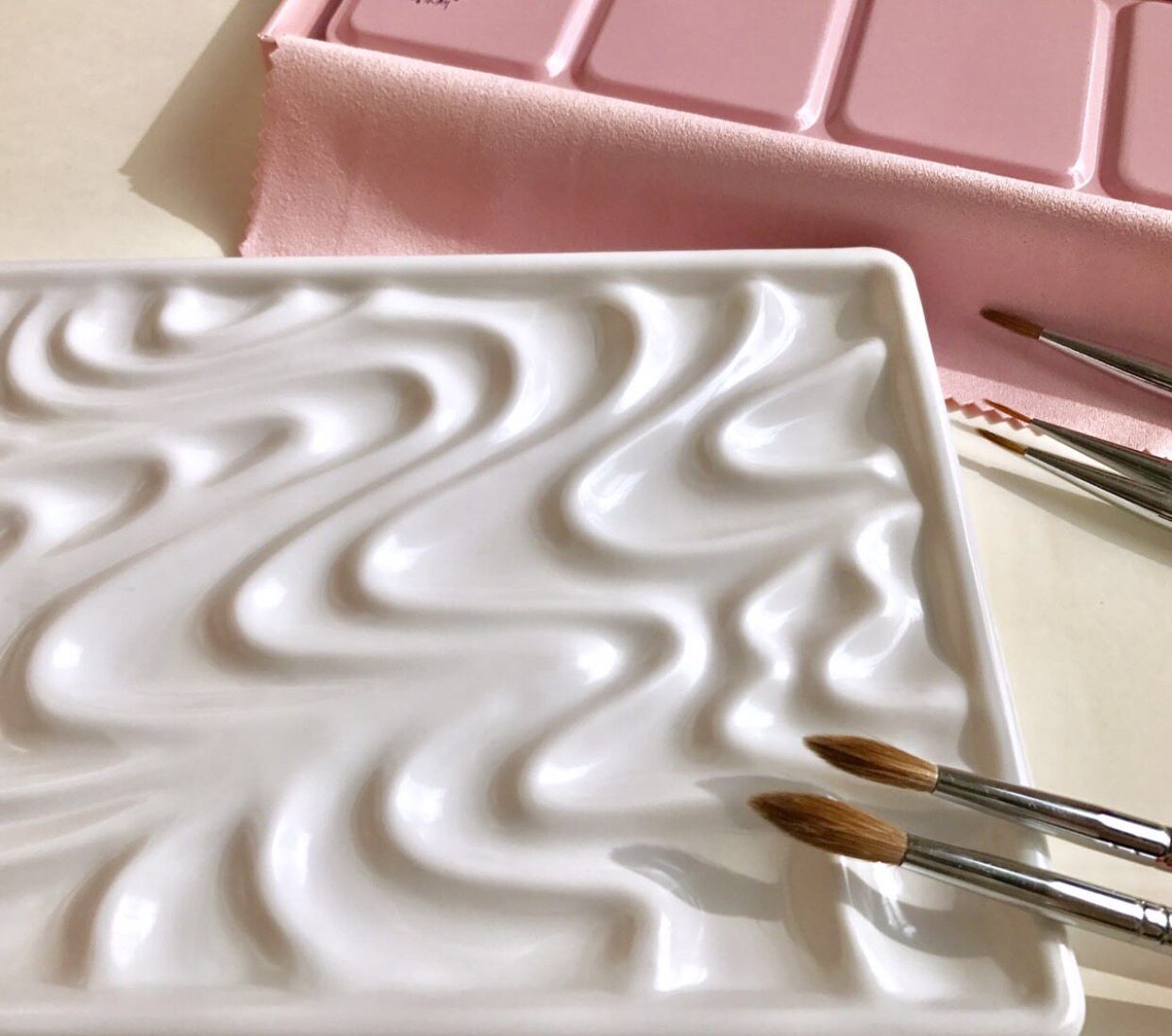 Undulating anti-ceramic tone tray square water color tone color pan country painting oil painting Acrylic Paint Color Palette easy to wash