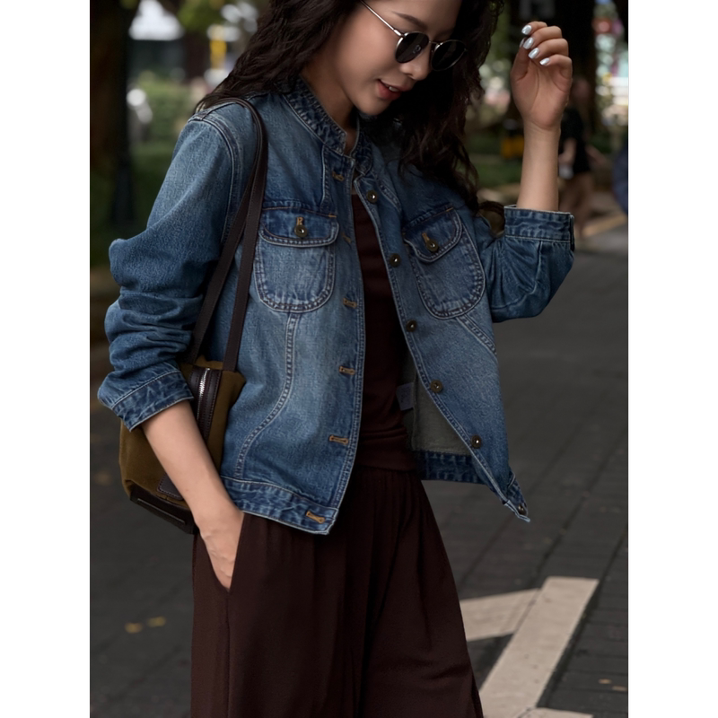 So, the Tall Na Model's D&Mx2.0 Upgraded Version of the Retro Chinese-Style Aesthetic Workwear Jacket, Early Autumn Thin Denim Jacket