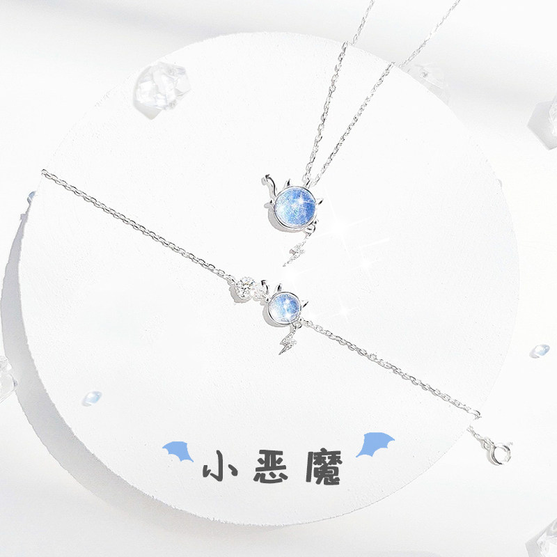 Original Guardian Petty Devil Necklace Woman Lock Bone Chain Pure Silver Light Lavish Little Crowddesign Feel Cute Personality New Gift