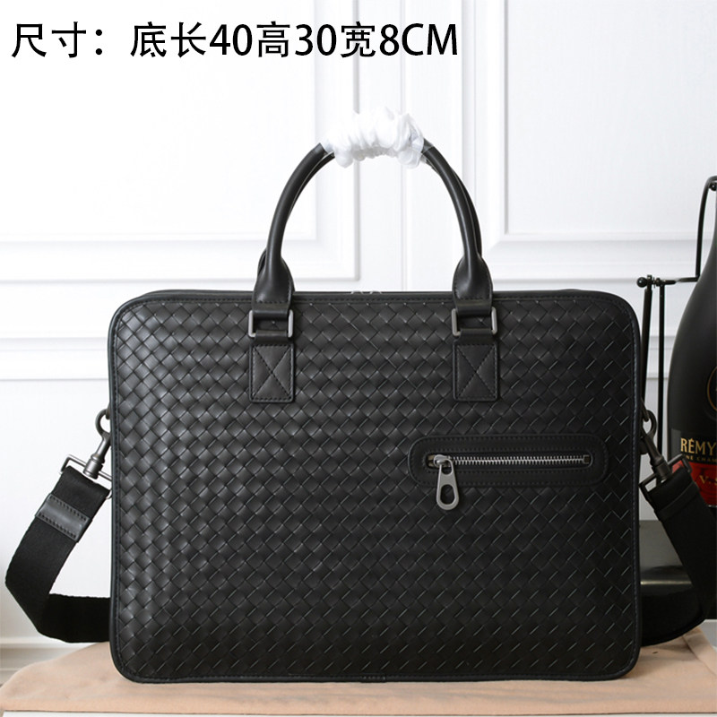 Light Extravagant Bag 2022 Summer New Fetal Calf Leather Handwoven Hand Business Briefcase Fashion Casual Single Shoulder Bag