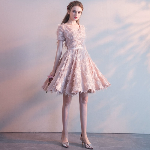 Короткое вечернее платье, подходит для подростков, для подружки невесты