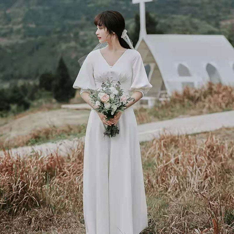 Large size light wedding dress French style simple fat MM travel shoot to go out to increase fat wedding certificate registration satin dress