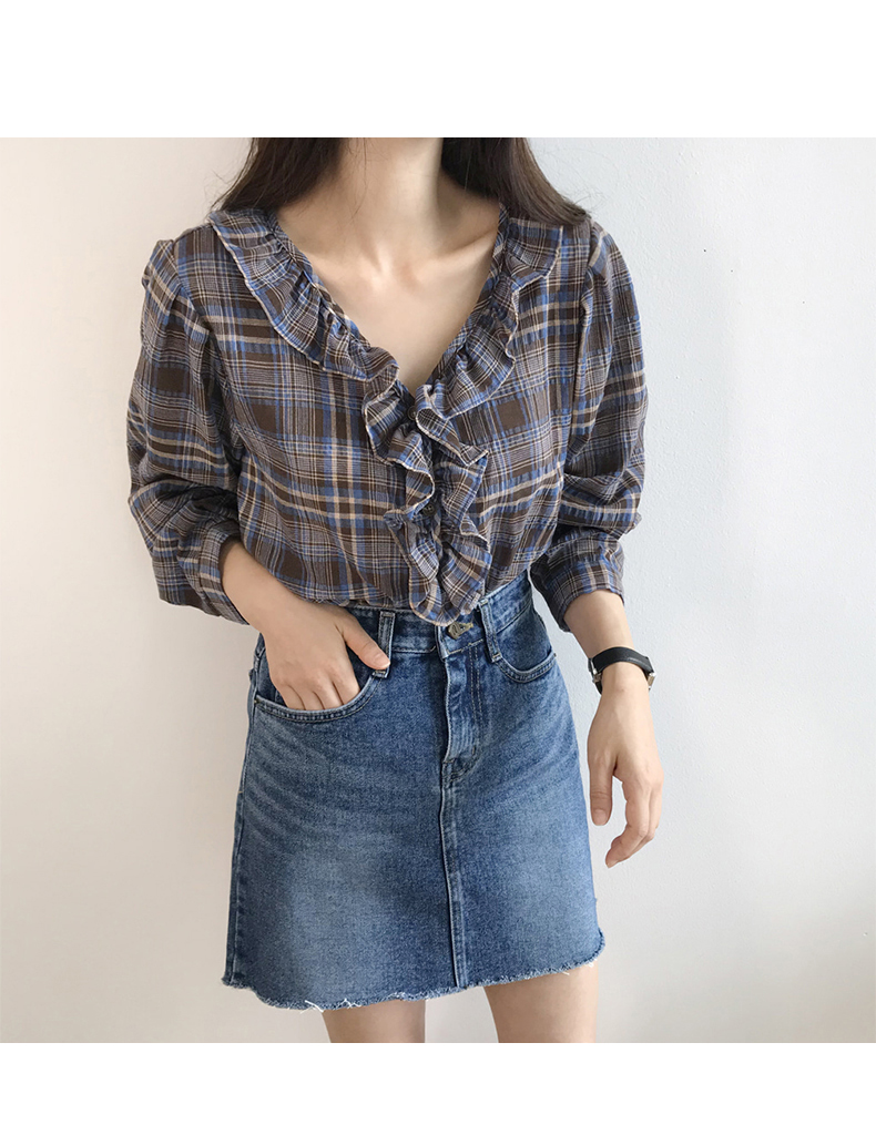 Xuân 2018 mới xù lông cổ chữ V mỏng Hàn Quốc phiên bản áo dài kẻ sọc retro sang trọng buông thả nữ Han Fan áo khoác sơ mi nữ