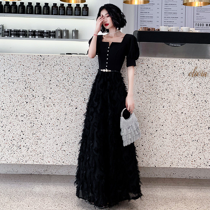 Black evening dress skirt female 2022 new noble banquet temperament long version aura queen host can usually wear