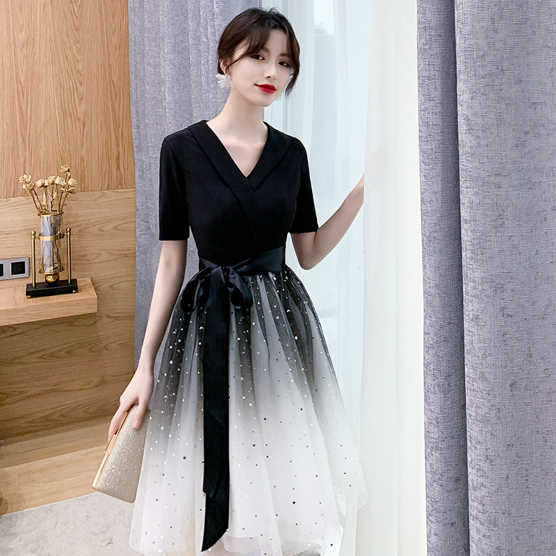 Black Small Evening Gown Dress Lady Banquets Noble Temperament Queen's dress name Ehime Short Host Annual Meeting