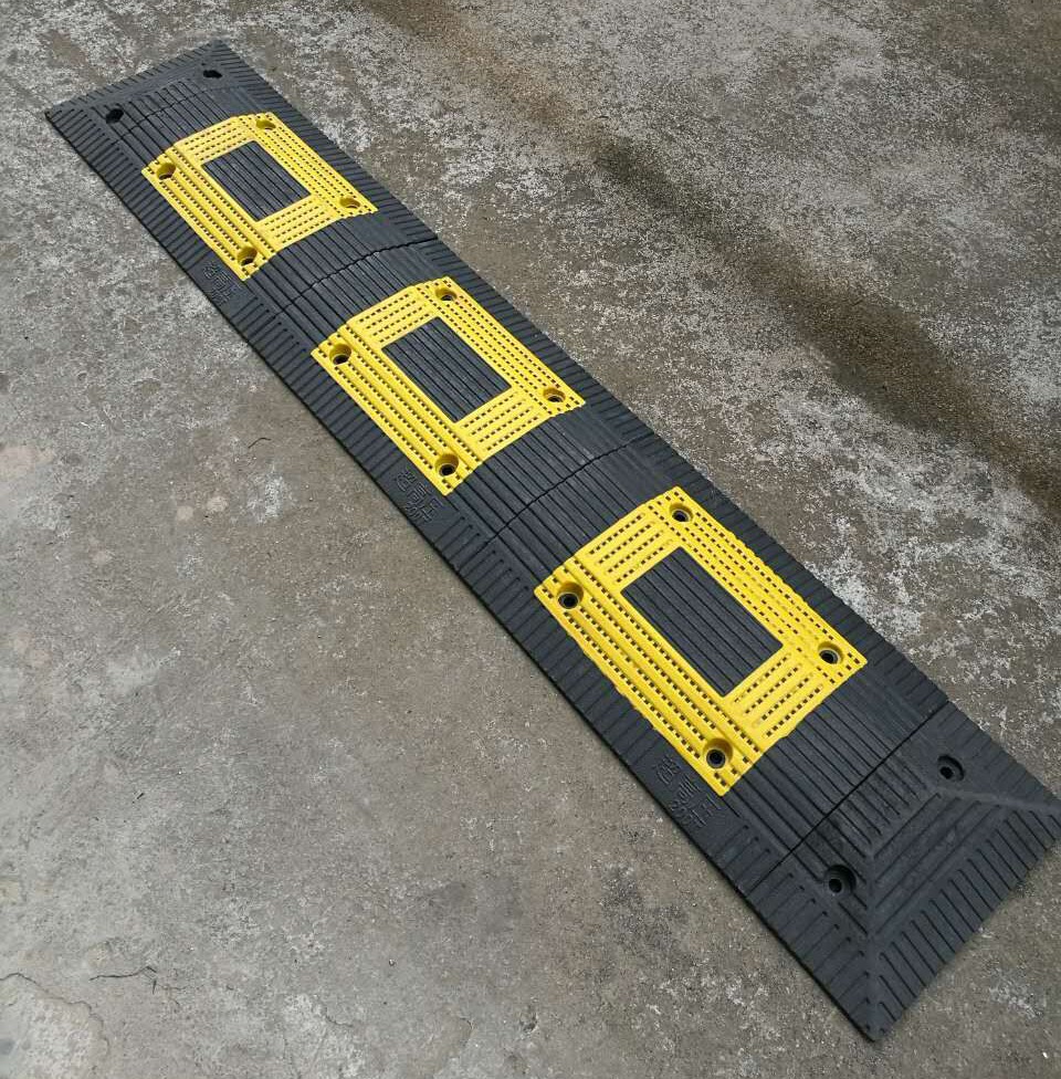 Premium Outlet Type Deceleration Belt Rubber Car Ramp Slope Road Car Road Car Road Buffer With Deceleration Board