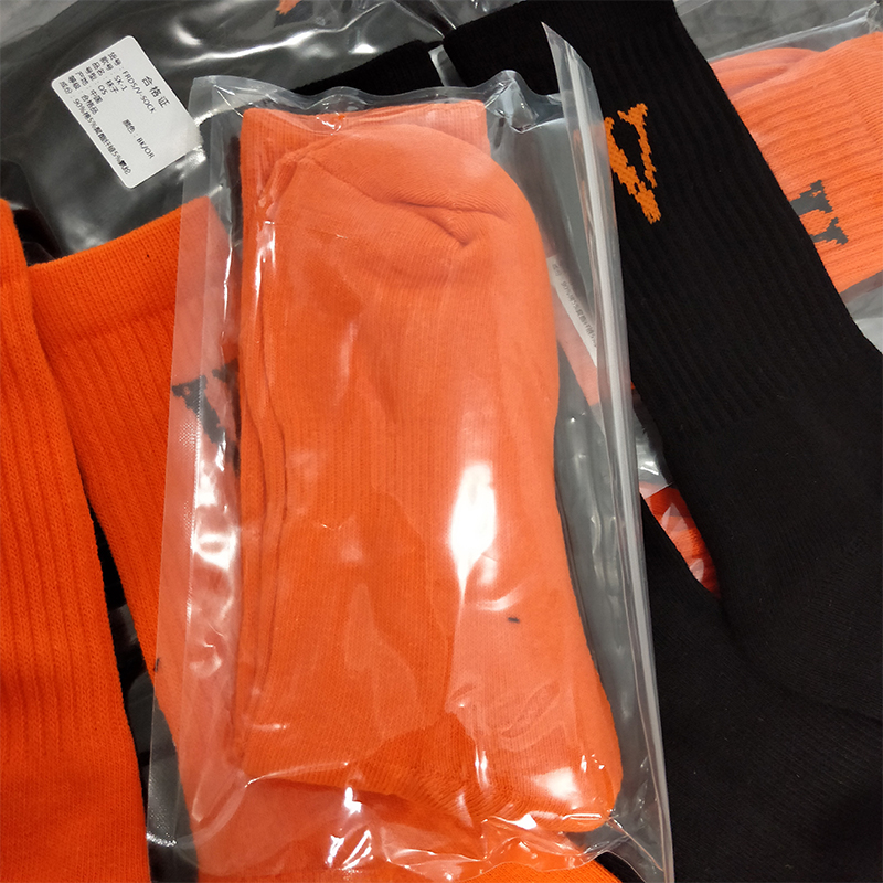Vlone PopUp giới hạn màu đen cam hình chữ V cotton thể thao vớ ngắn nam và nữ đôi vớ trong vớ thủy triều tất dài