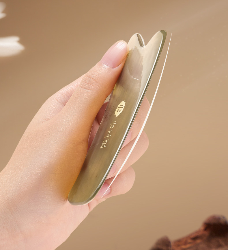 【中國直郵】 雲工匠 刮痧板薄款 1-2mm 白水牛角 全身通用 臉部 肩頸背 養生館專用 出痧快 送艾草精油10ml