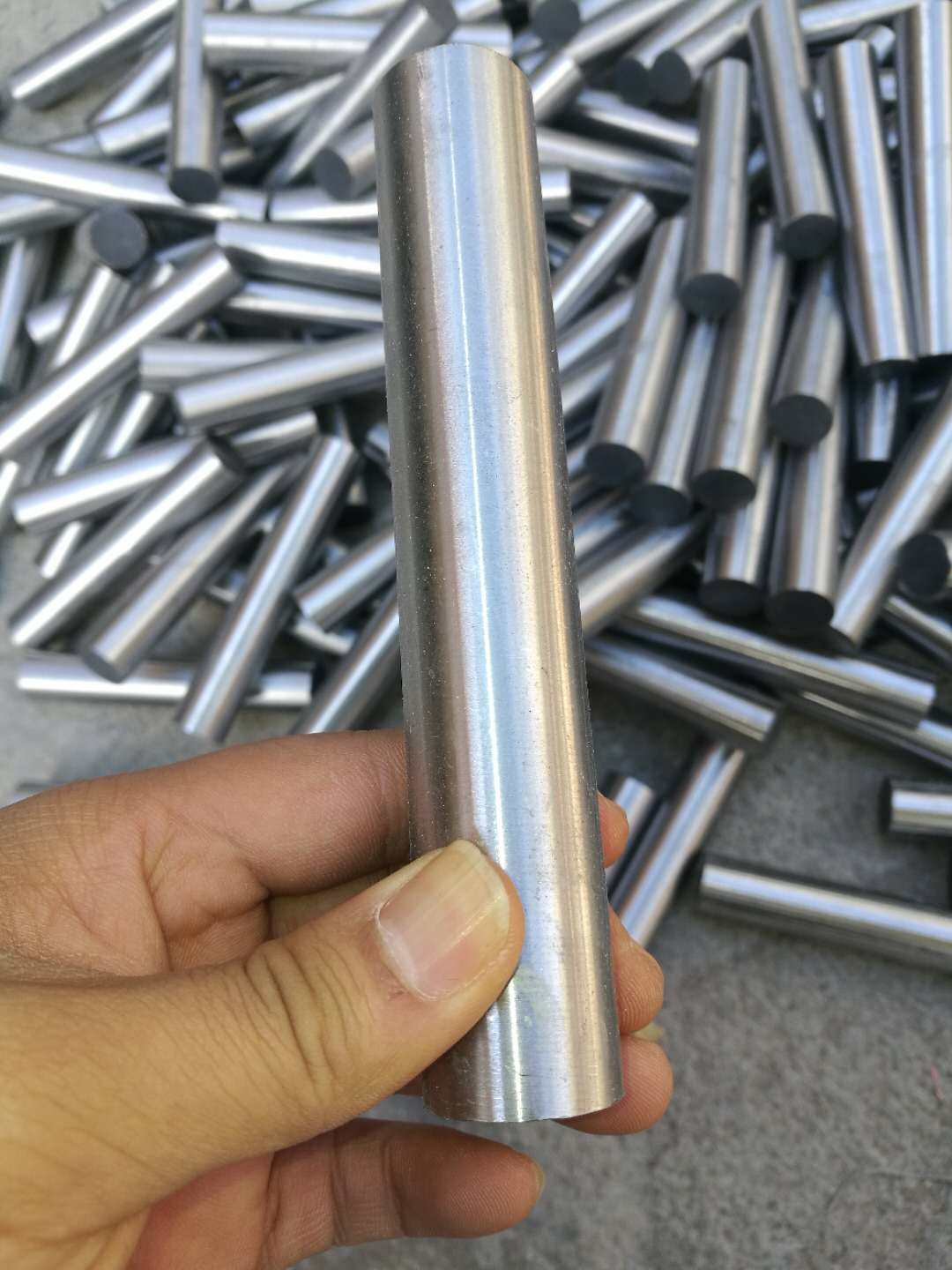 Quenched and tempered heat treated round steel 65Mn 60si2mn GCr15 bearing steel 40Cr round bar 45# A3 external processing