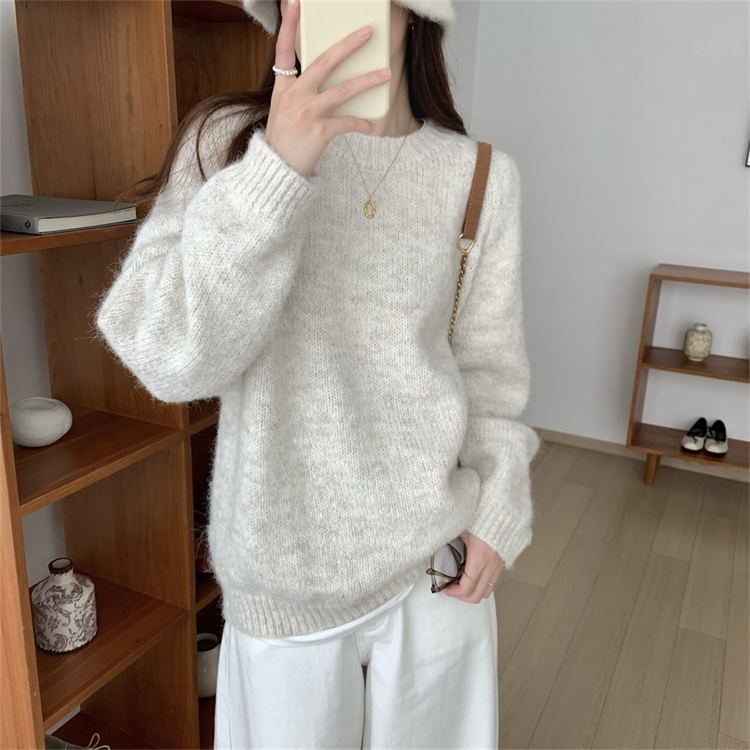 2025 Autumn Winter Lazy Style Oatmeal Color Sweater For Women, Stylish Plush Warm High-end Knitted Loose Pullover Top_voghion.com