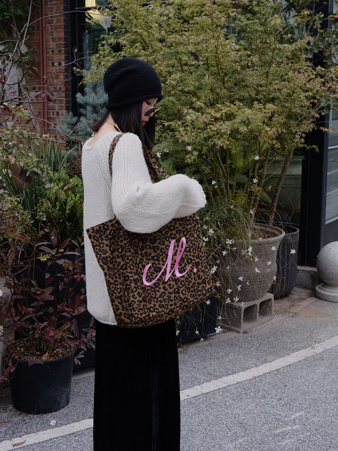 超スタイリッシュな大容量ヒョウ柄トートバッグ - 2024年新作