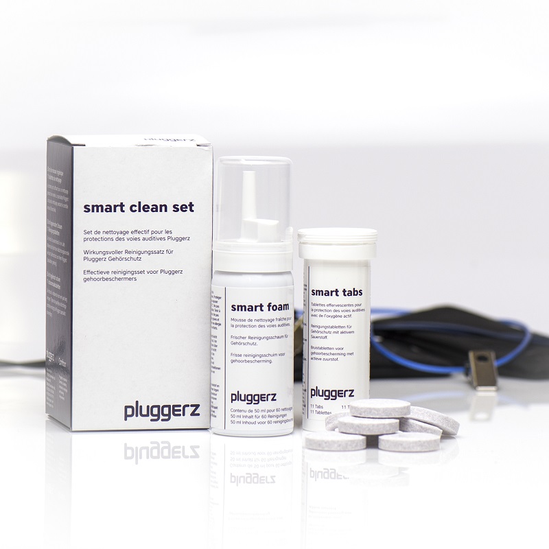 PLUGGERZ Holland imported professional earbud cleaner smart cleaning kit