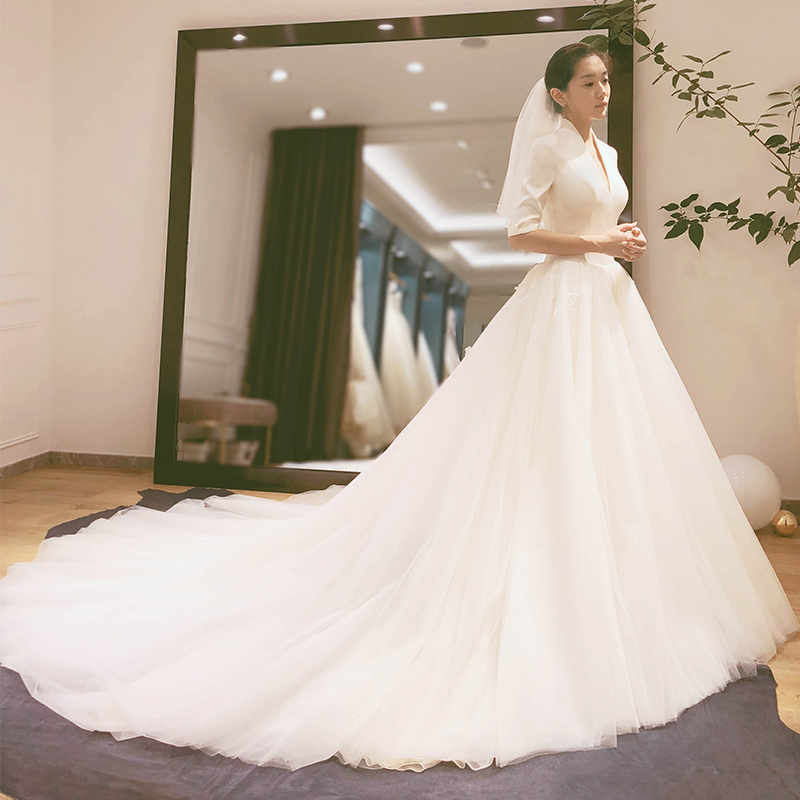 Satin simple atmosphere retro light wedding dress 2021 new temperament bride forest department super fairy dream small child