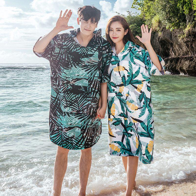 Male and female couples bathrobe with hat length printed bathrobe beach sunscreen cloak cloak with water suction speed dry cloak