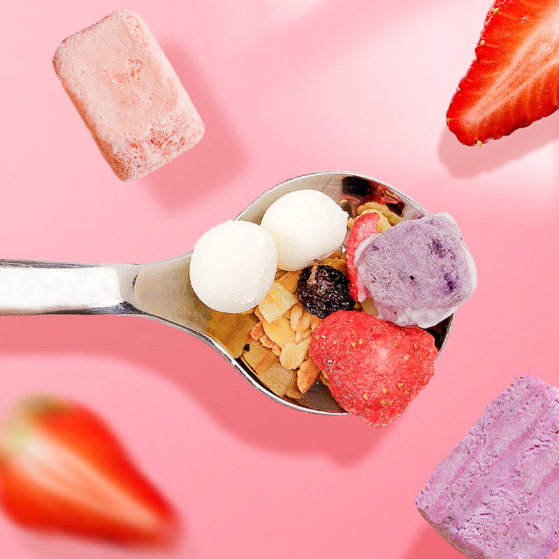 Mai Maixia net red strawberry cheese yogurt baked oatmeal corn crisp ready-to-eat fruit nut bag 252g