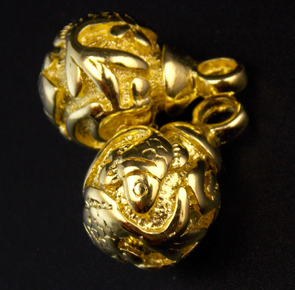 Creative gifts car keychain key ring carp men and women waist hanging metal keychain key chain birthday gift