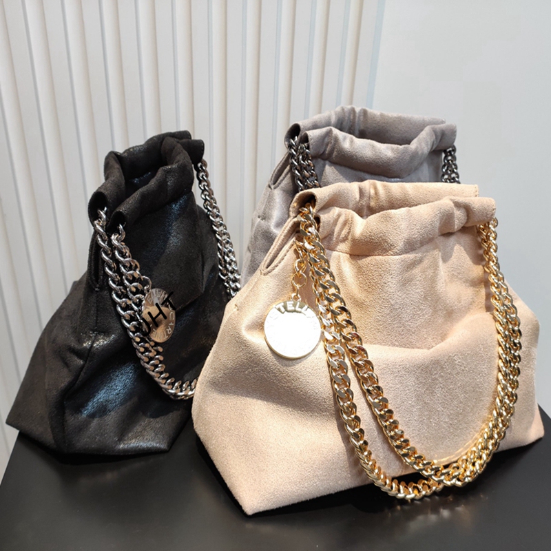New Stella Niche Chain Bag, Versatile and Fashionable, Small Women's Bag for Commuting, Can Be Carried by Hand, Shoulder or Crossbody